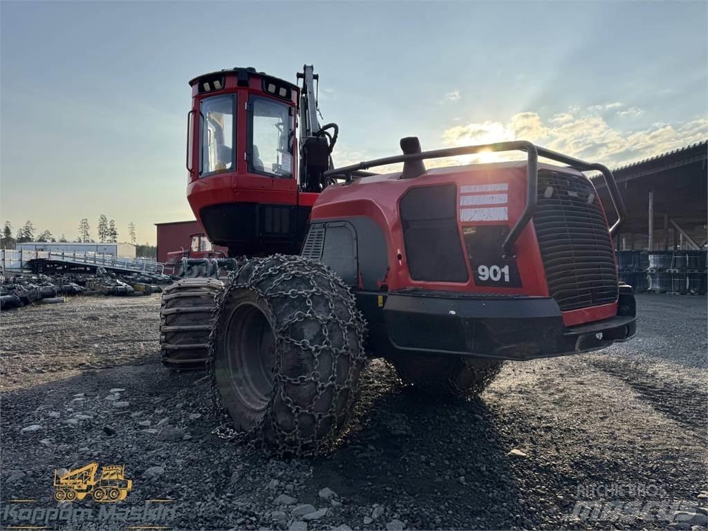 Komatsu 901 Harvester