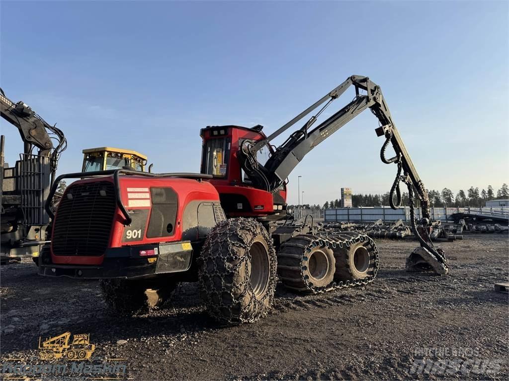 Komatsu 901 Harvester