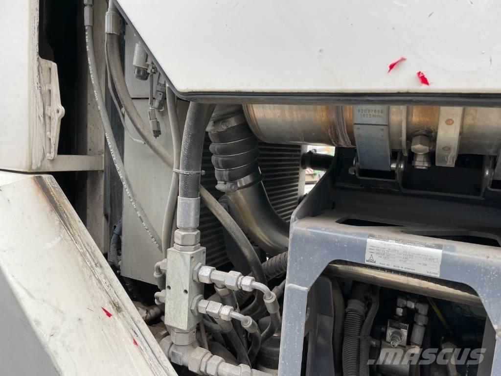 Wirtgen W 50 RI Asphaltfräsen