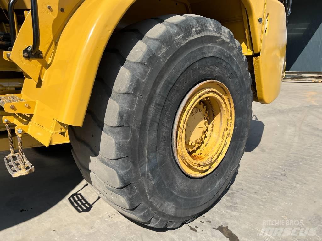 CAT 740 Wassertanker