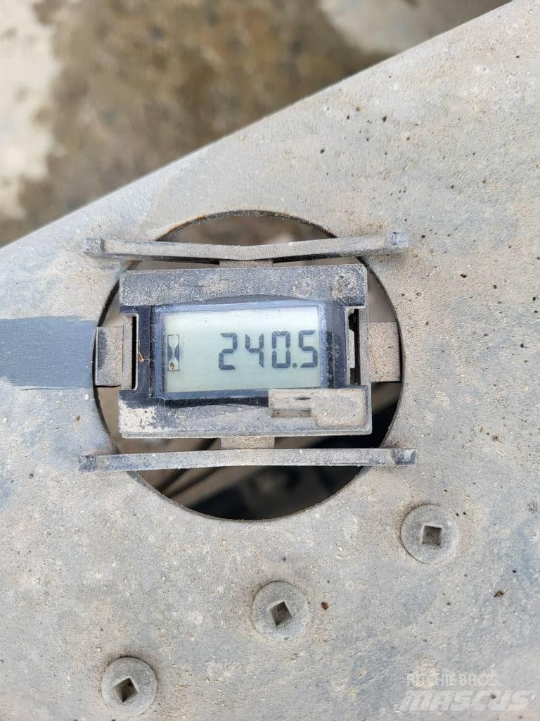 SkyJack 32/19 Scheren-Arbeitsbühnen