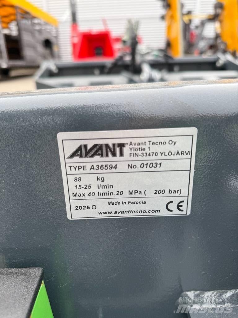 Avant Ogräsborste Sonstige Landmaschinen