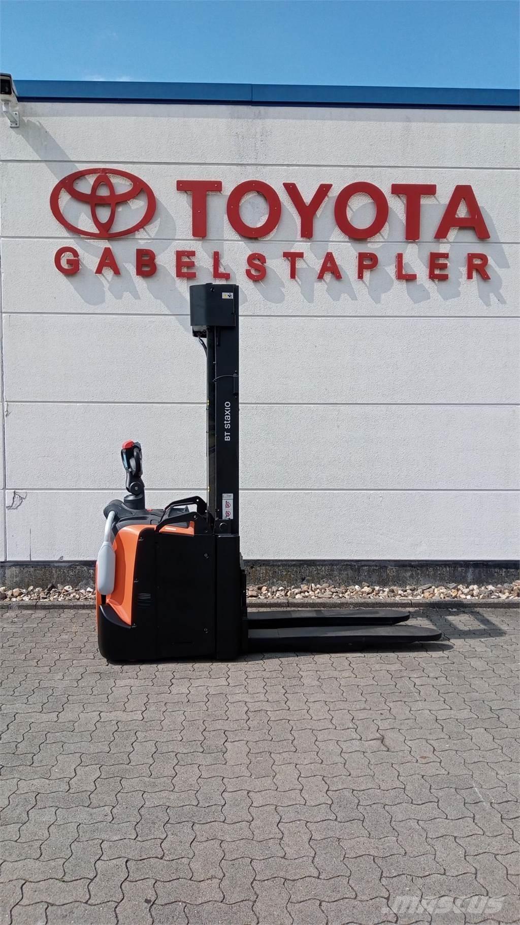 Toyota SWE160L Deichselstapler