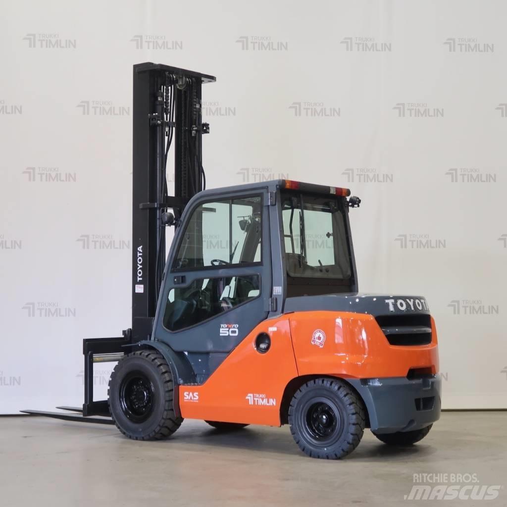 Toyota 40-8FD50N Diesel Stapler