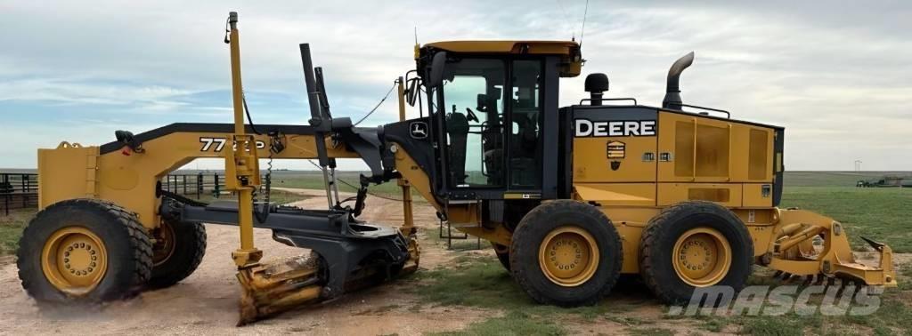 DEERE 772GP Grader