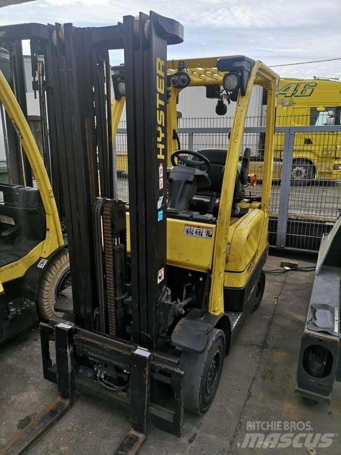 Hyster H 1.6 FT Gas Stapler