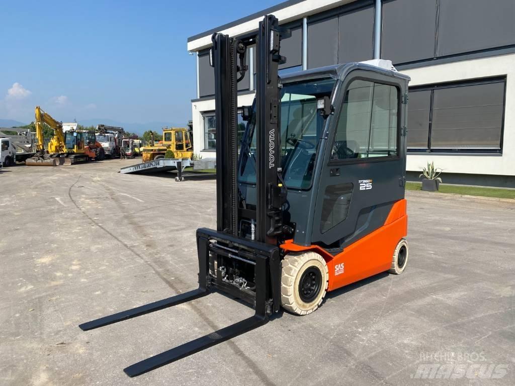 Toyota 8 FB MT 25 Elektro Stapler
