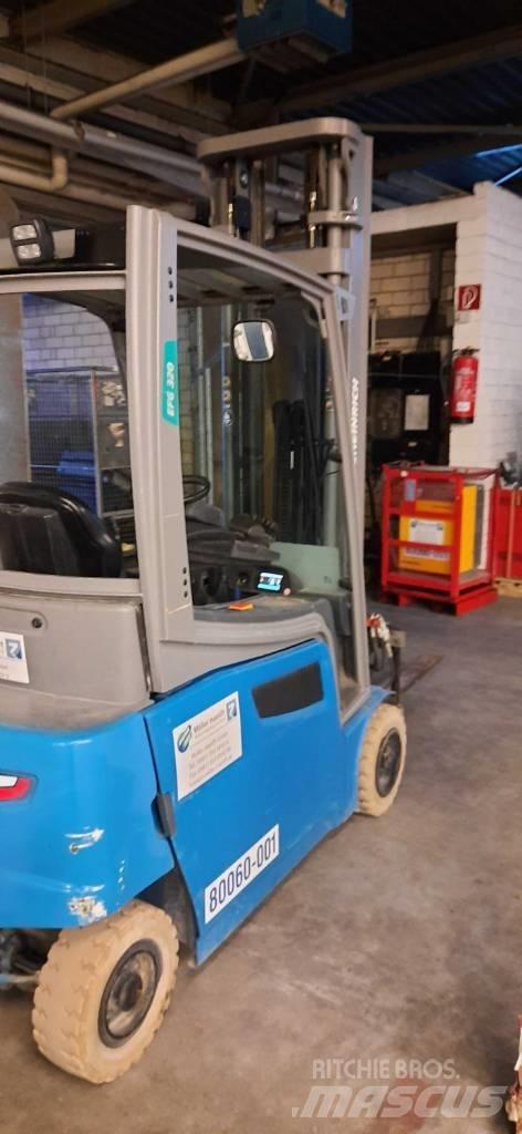 Jungheinrich EFG 320 Elektro Stapler