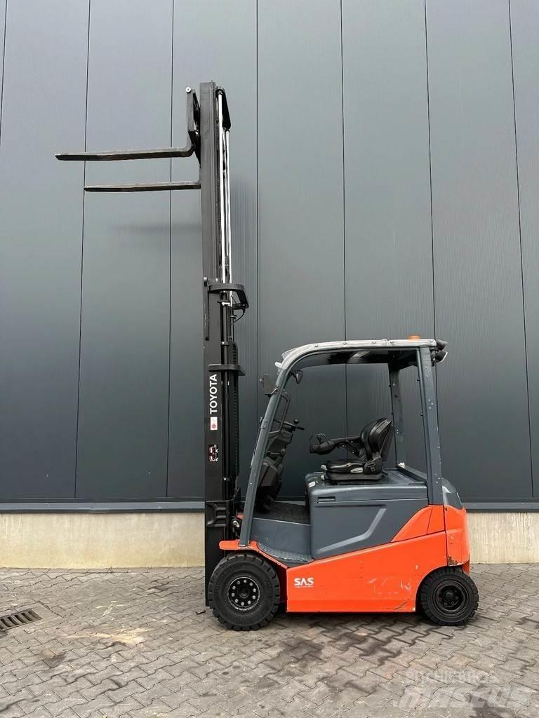 Toyota 8FBMKT25 Elektro Stapler
