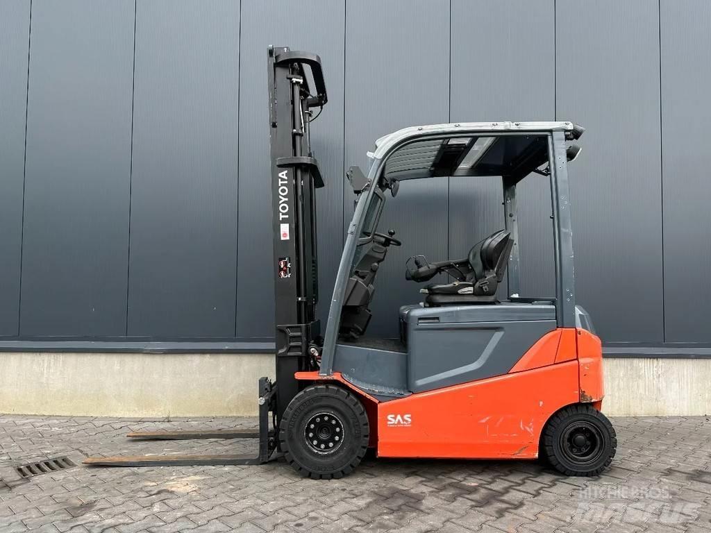 Toyota 8FBMKT25 Elektro Stapler