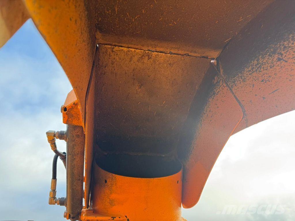 Lucas Castor+ 30R Ballenschredder, -schneider und -wickler