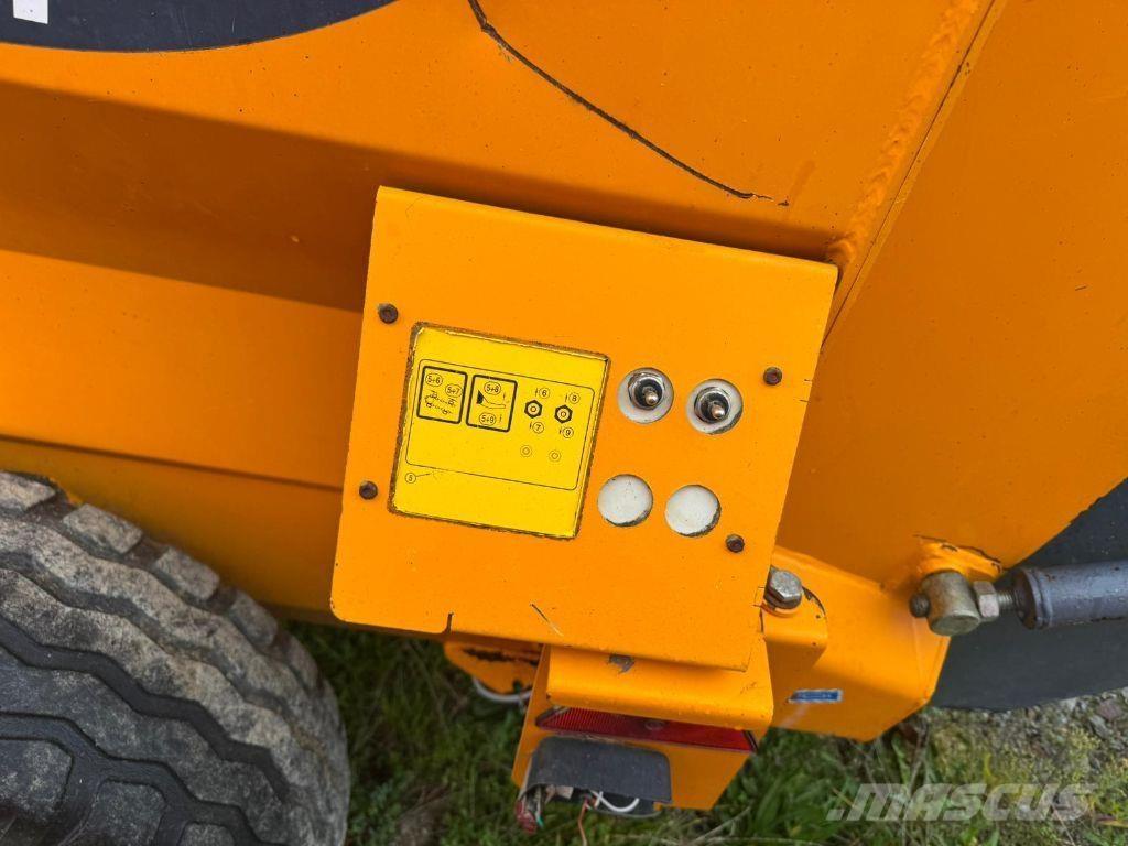 Lucas Castor+ 30R Ballenschredder, -schneider und -wickler