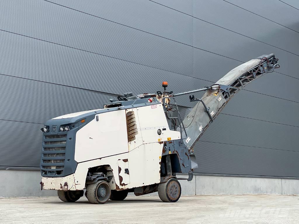 Wirtgen W 50 RI Asphaltfräsen