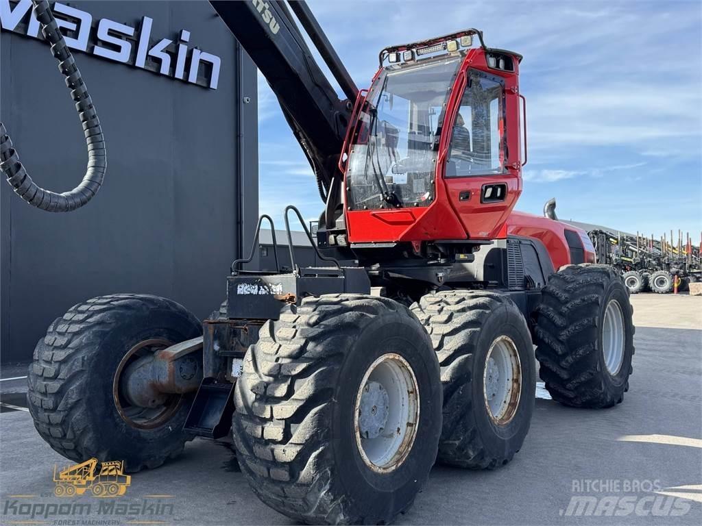 Komatsu 951 Harvester