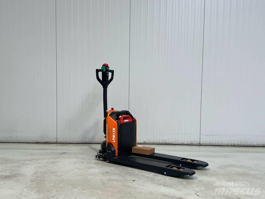 Doosan LPM15N-7 Niedergabelstapler