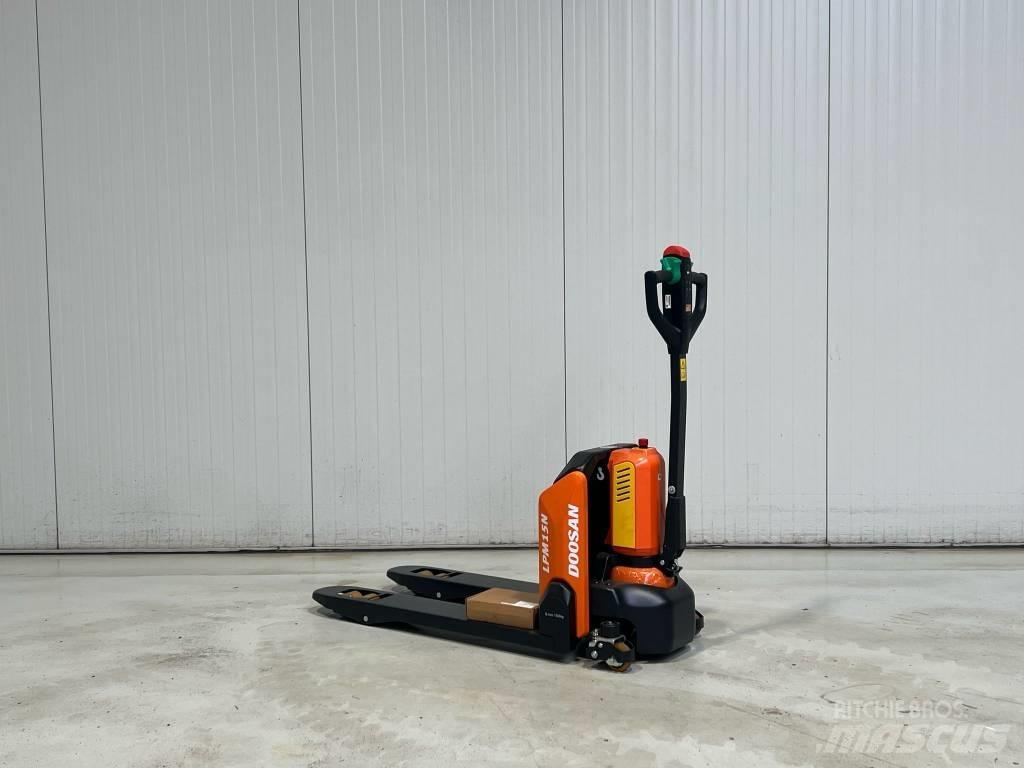 Doosan LPM15N-7 Niedergabelstapler