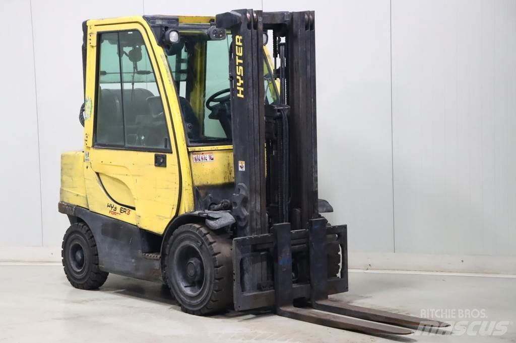 Hyster H3.0FT Gas Stapler