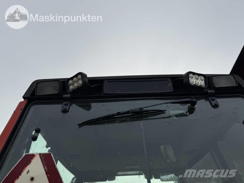 Valtra Valmet 8350-4 Traktoren