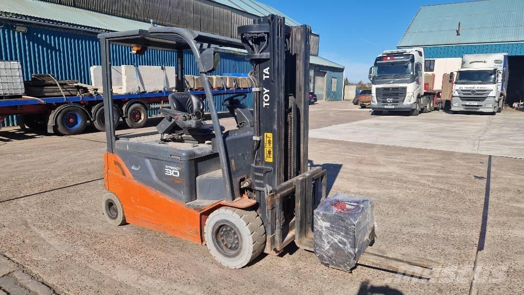 Toyota 8 FBMT 30 Elektro Stapler