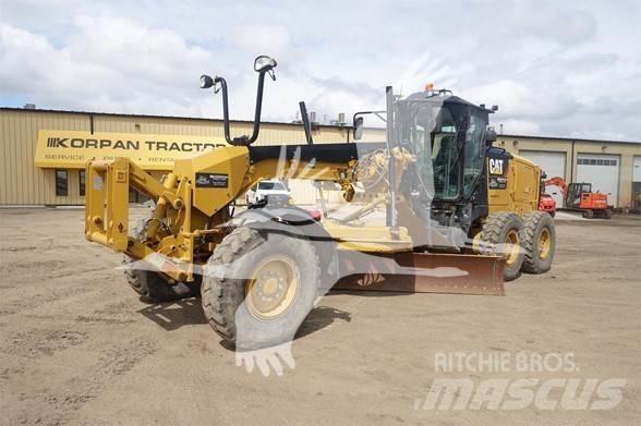 CAT 12M3 Grader