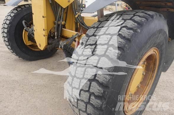 CAT 140M AWD Grader