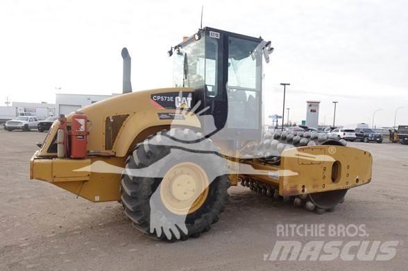 CAT CP-573E Walzenzüge