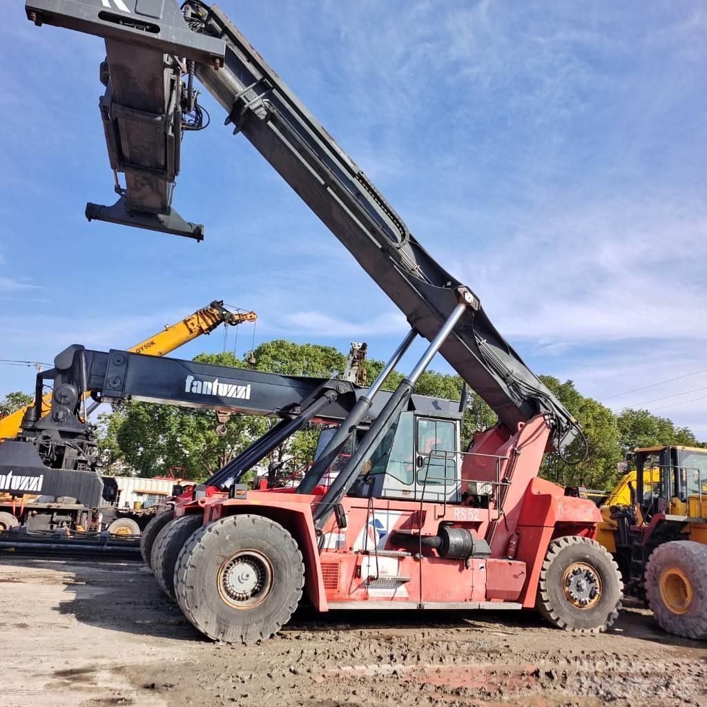 Fantuzzi CS 45 KM Reach-Stacker
