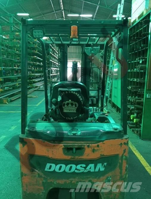 Doosan B 18 T-7 Elektro Stapler