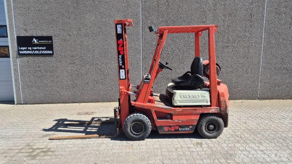 Toyota 42-4 FG 15 Gas Stapler