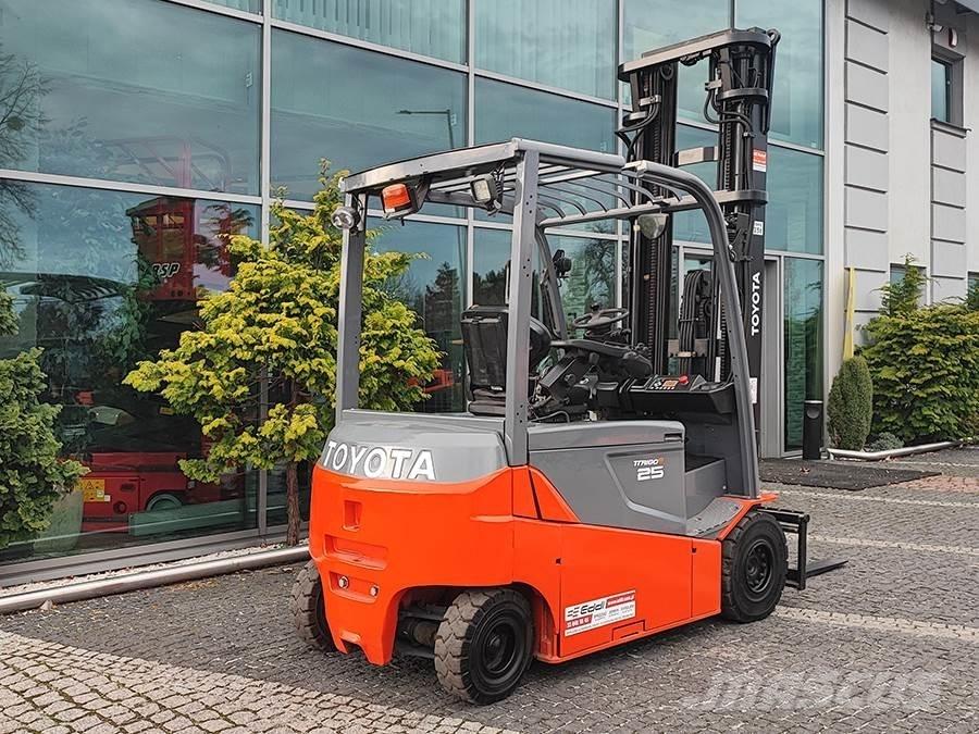 Toyota 8FBMT25 Elektro Stapler