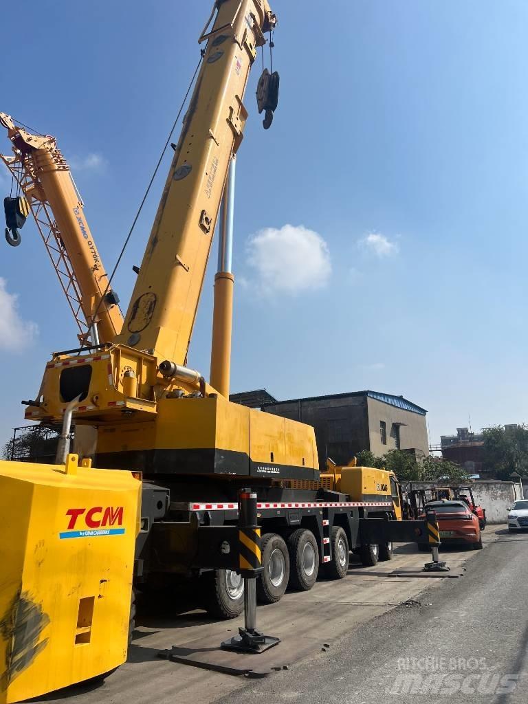 TCM FD250 Teleskoplader