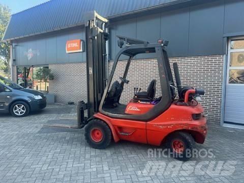 Linde H 30 Gas Stapler