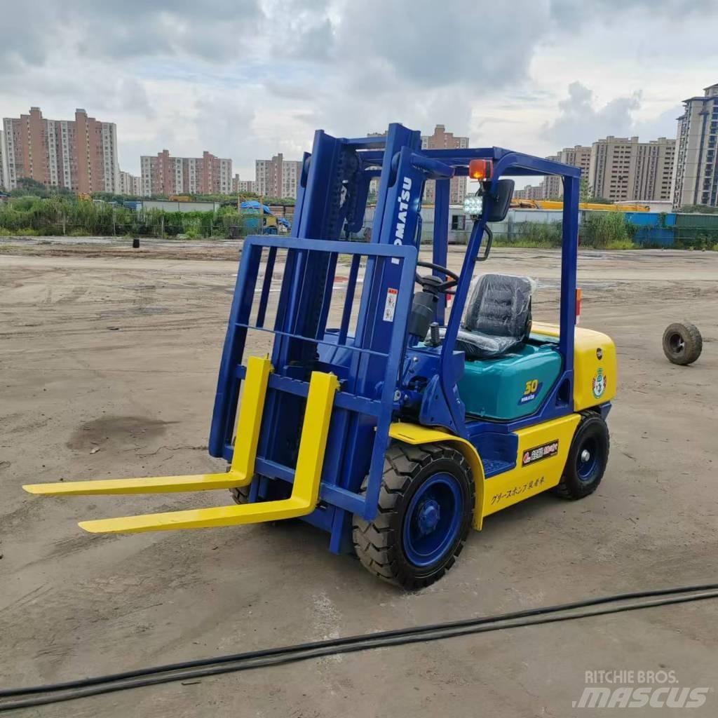 Komatsu FD 30 T-17 Diesel Stapler