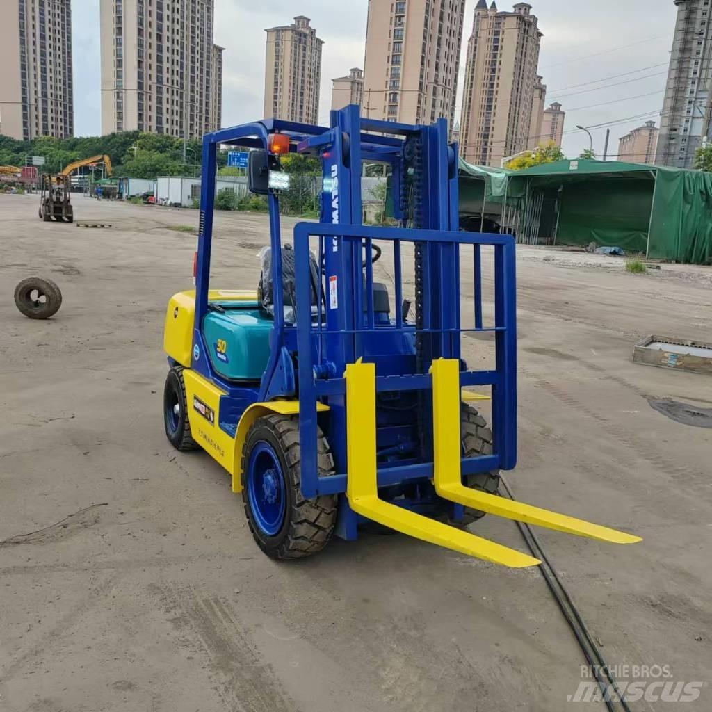 Komatsu FD 30 T-17 Diesel Stapler