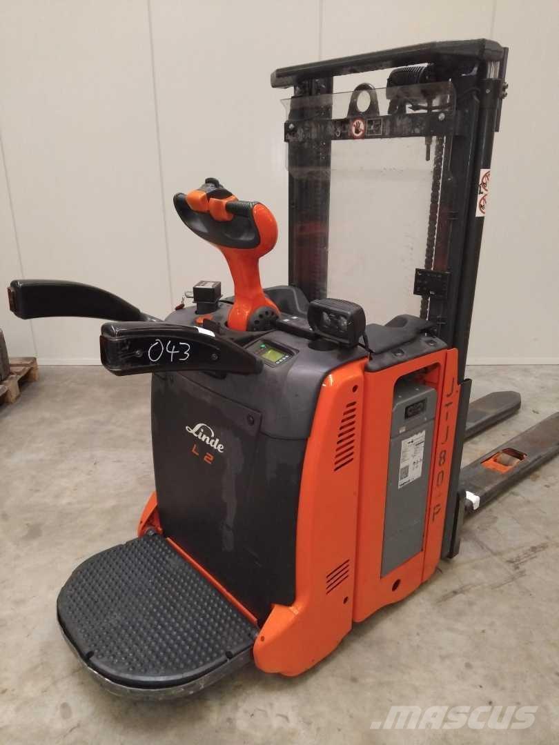 Linde L12AP Selbstfahrstapler
