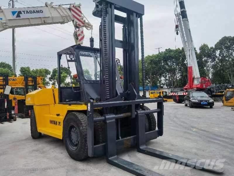 Komatsu FD 160 Diesel Stapler