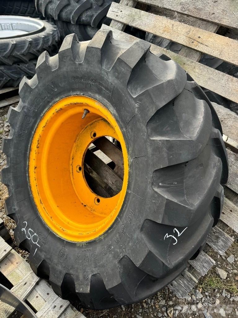 Michelin 14.5R20 Reifen