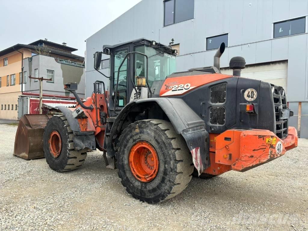 Hitachi ZW 220-6 Radlader