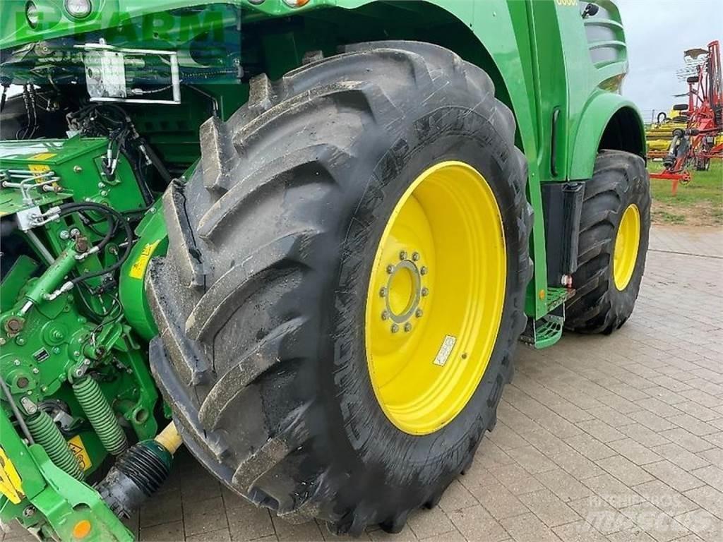 John Deere 8600 Selbstfahrende Häcksler