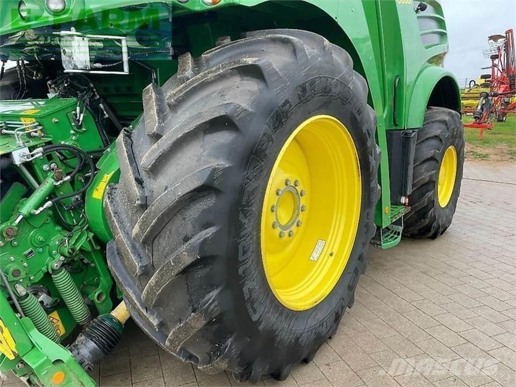 John Deere 8600 Selbstfahrende Häcksler