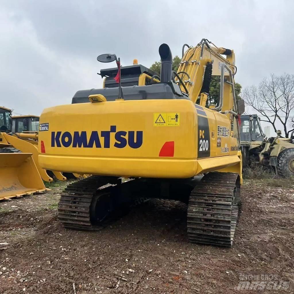 Komatsu PC 200-8 Raupenbagger