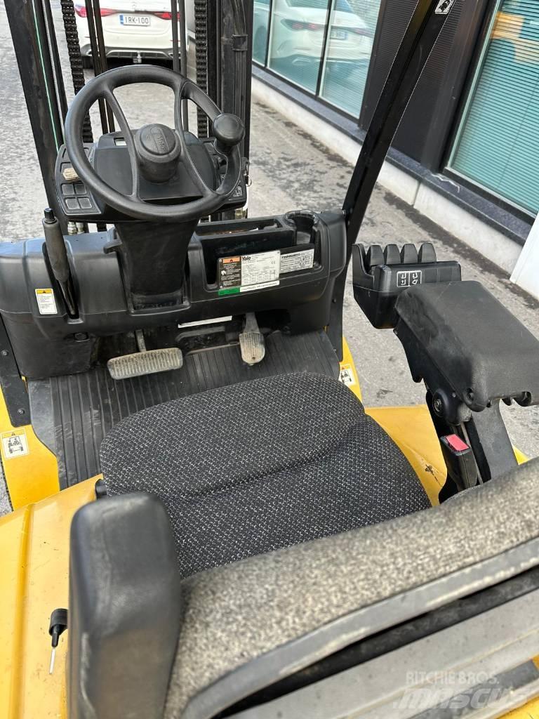 Yale GDP 30 VX Diesel Stapler