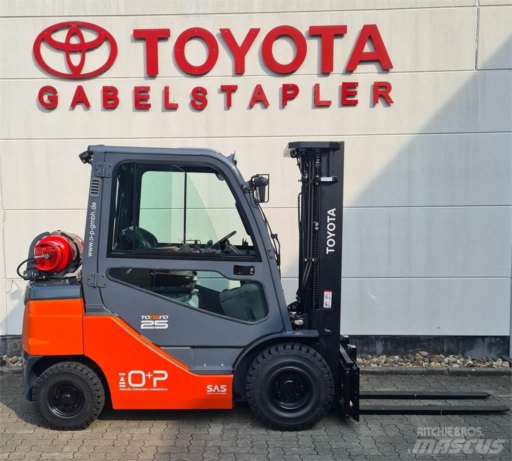 Toyota 02-8FGF25 Gas Stapler