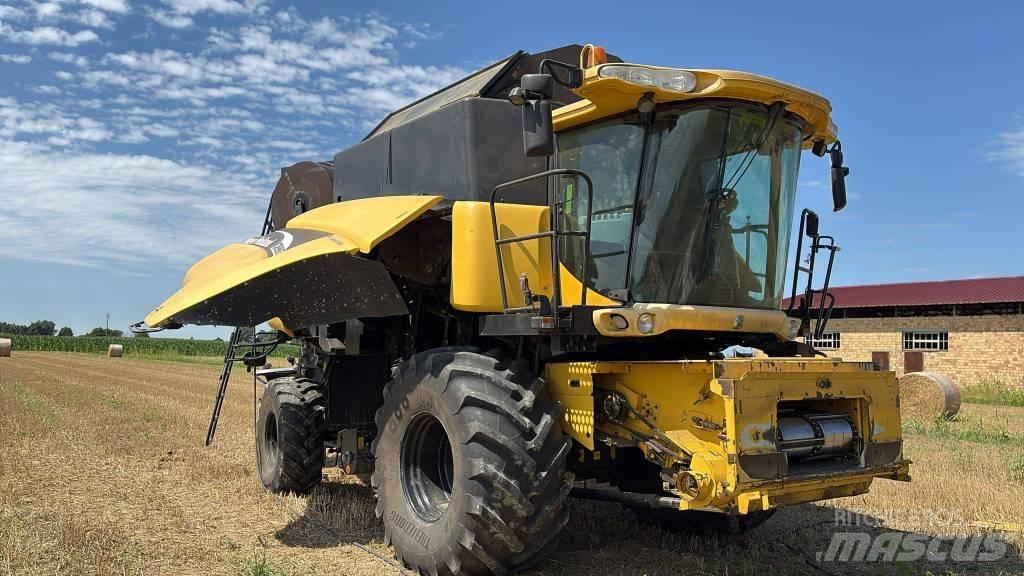 New Holland CR 960 Mähdrescher