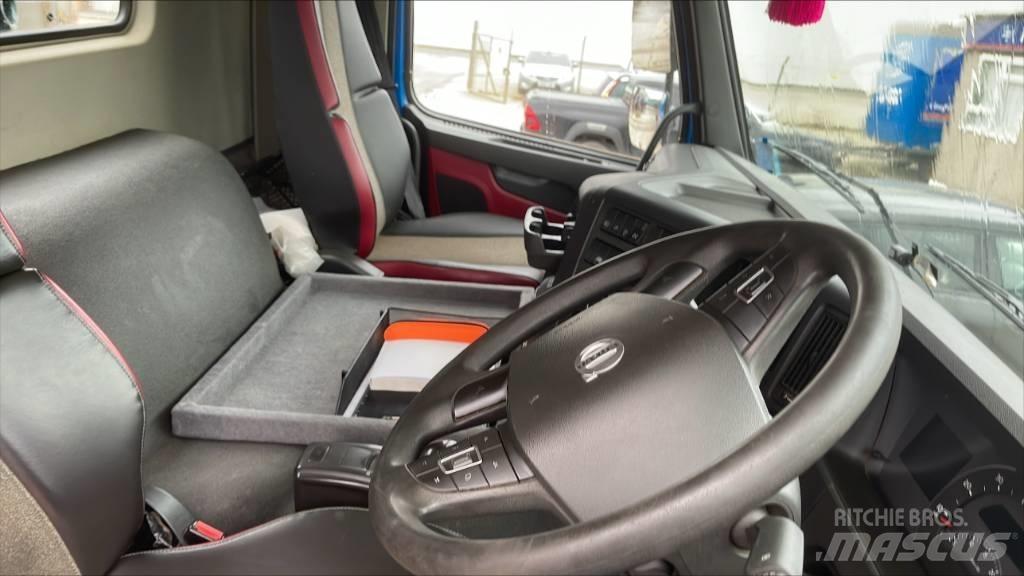 Volvo FM 420 Kastenaufbau