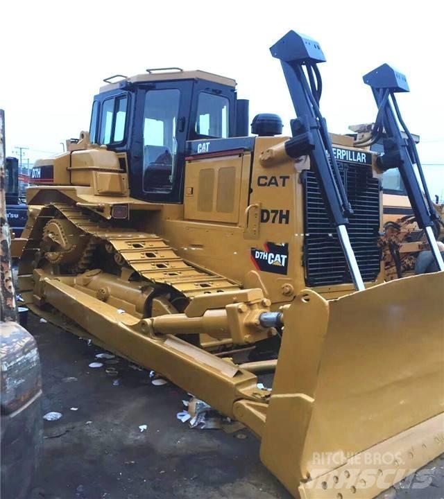 CAT D 7  H Bulldozer