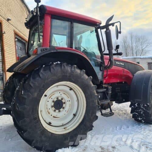 Valtra T 191 HiTech Traktoren