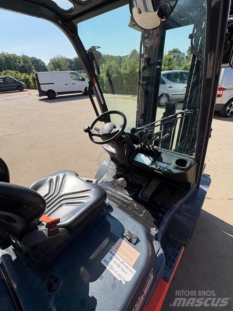 Toyota 8 FDF 25 Diesel Stapler