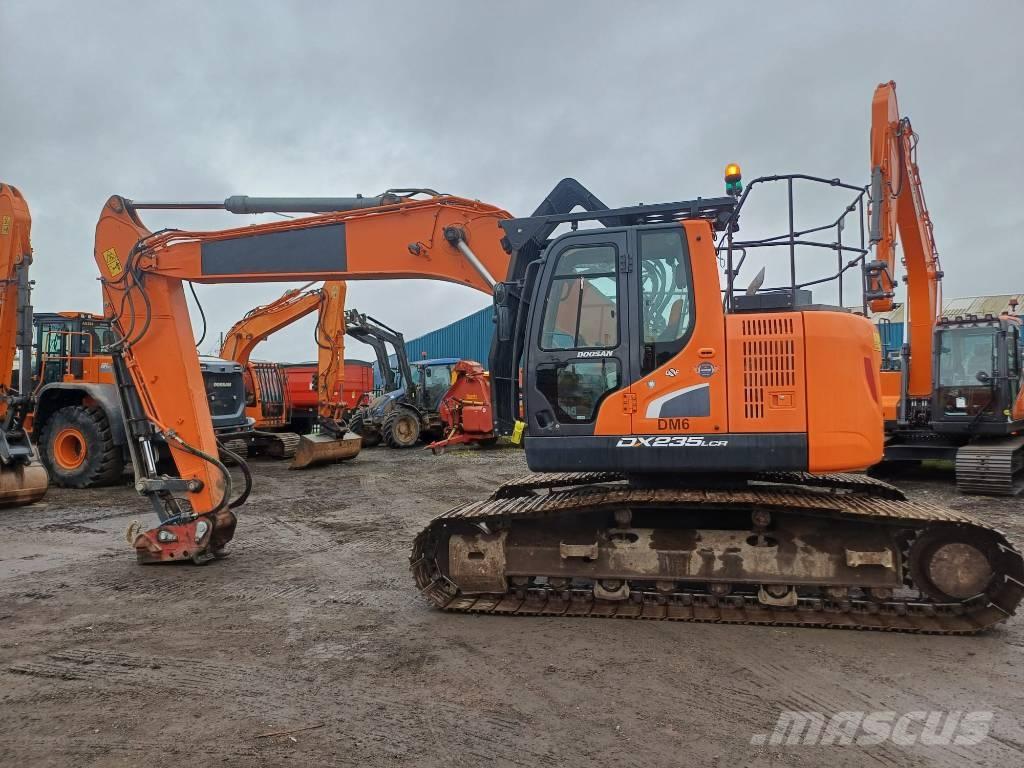 Doosan DX 235 LCR-5 Raupenbagger