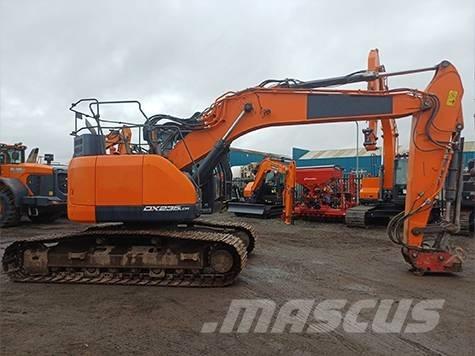Doosan DX 235 LCR-5 Raupenbagger